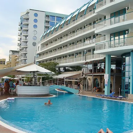 Апартамент Berlin Golden Златни пясъци