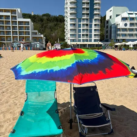 Berlin Golden * Golden Sands