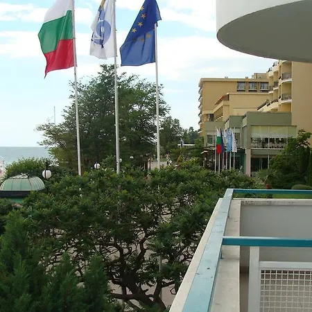 Berlin Golden Goldstrand